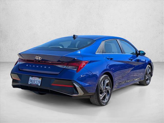 Used 2024 Hyundai Elantra SEL w/ Convenience Package FWD image 5