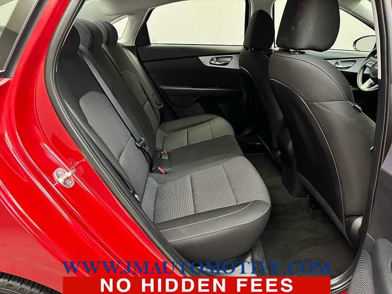 Used 2022 Kia Forte LXS image 17