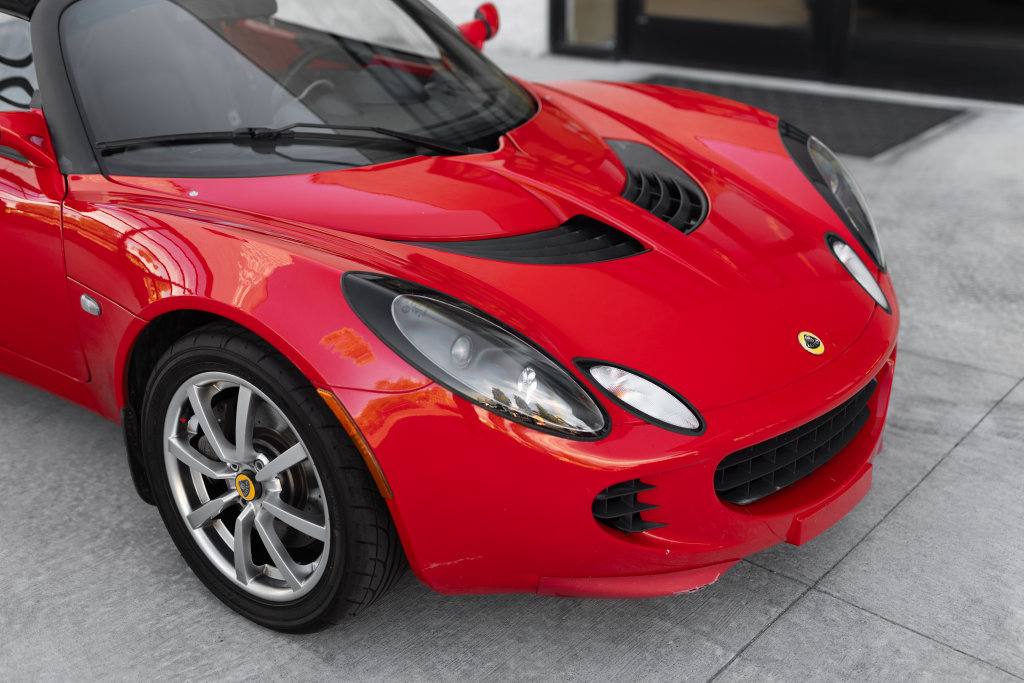 Used 2005 Lotus Elise RWD image 3