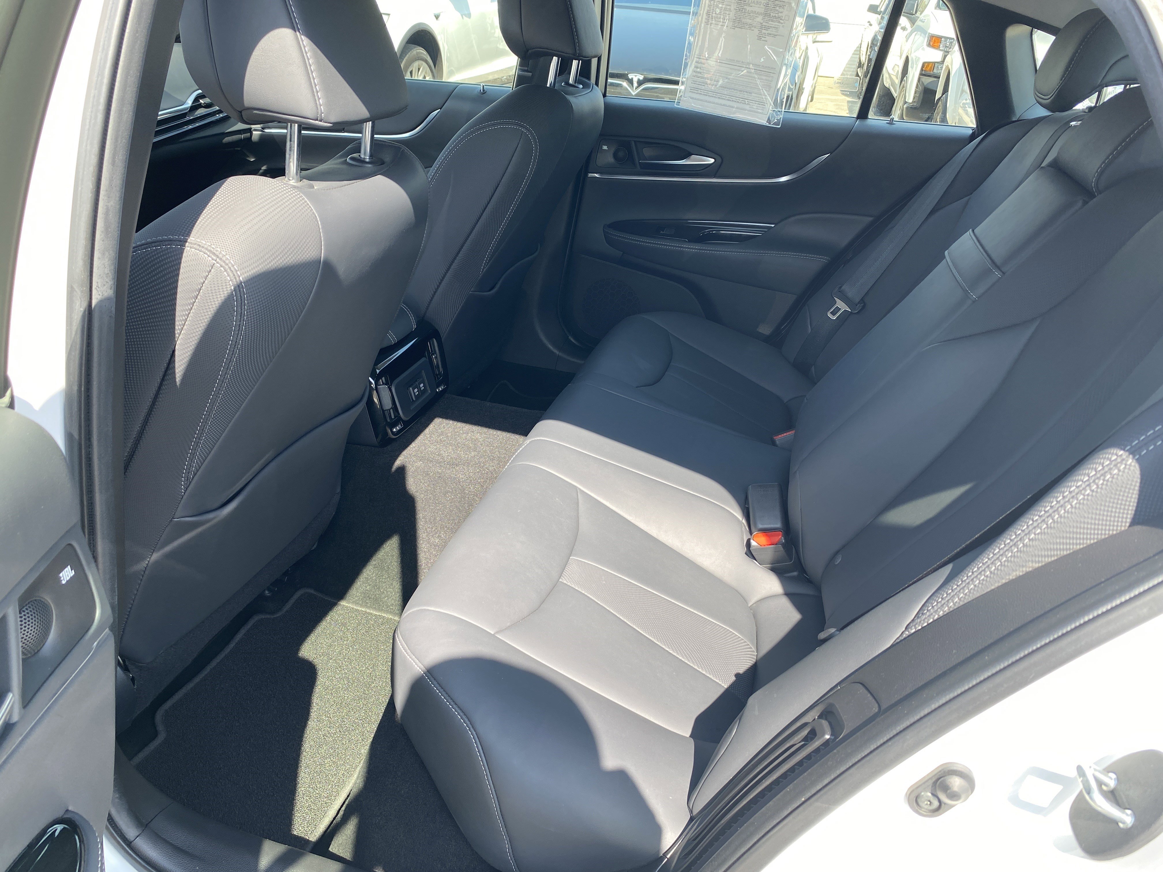 Used 2022 Toyota Mirai XLE w/ Advanced Technology Package image 17