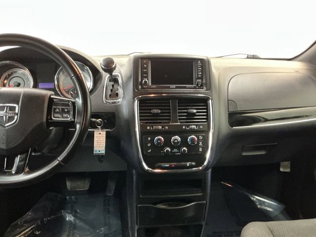 Used 2020 Dodge Grand Caravan SE FWD image 27