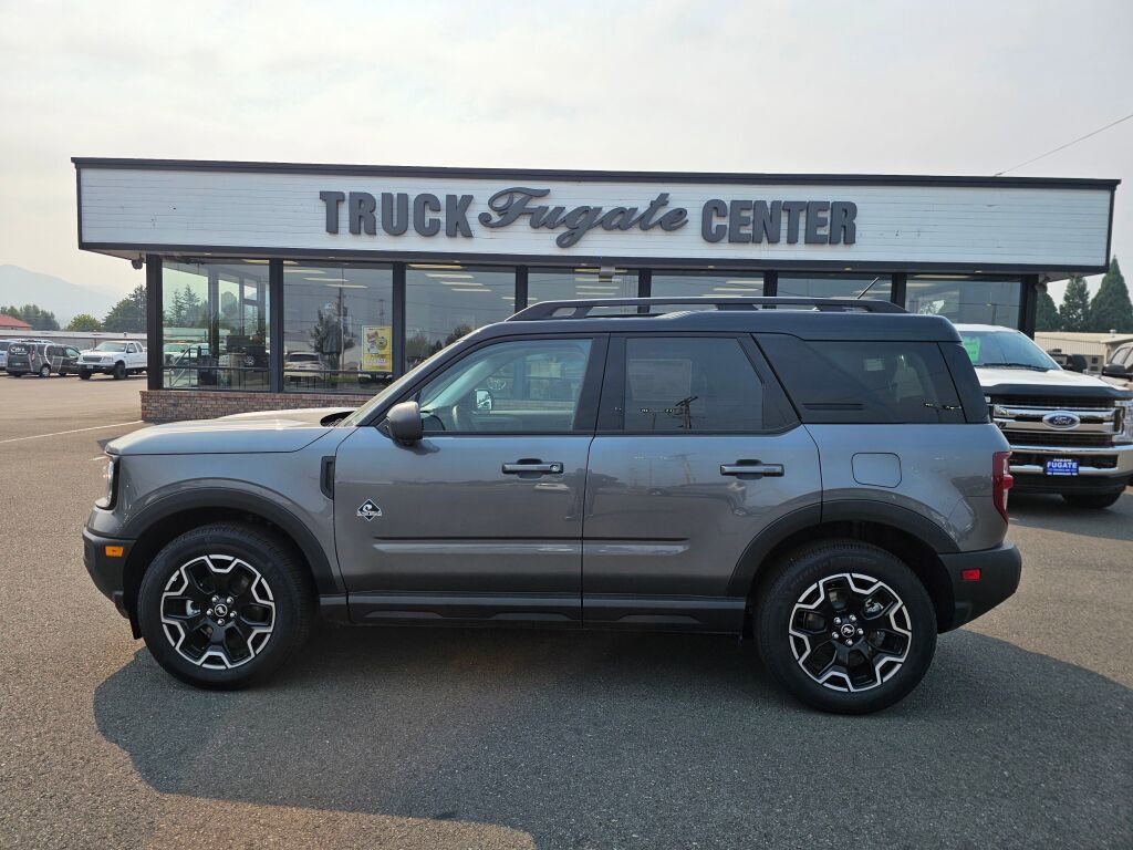 New 2025 Ford Bronco Outer Banks w/ Sasquatch Package image 1