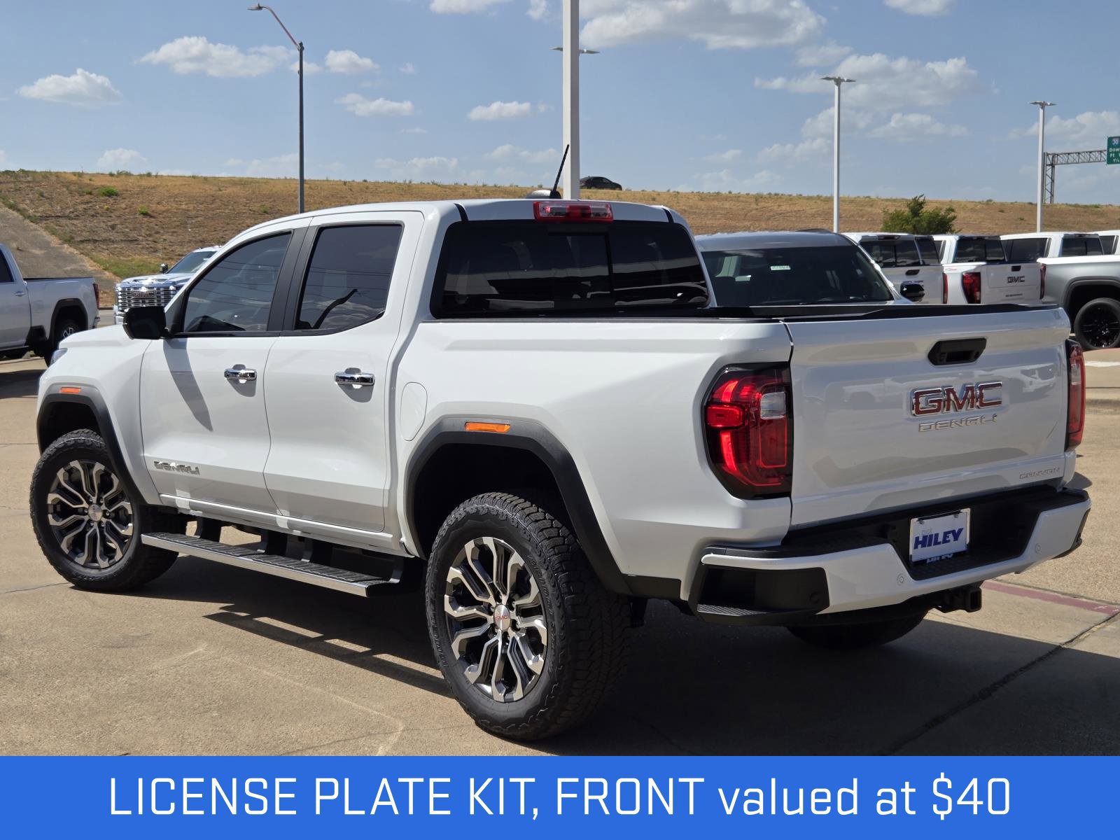 New 2026 GMC Canyon Denali AWD/4WD image 3