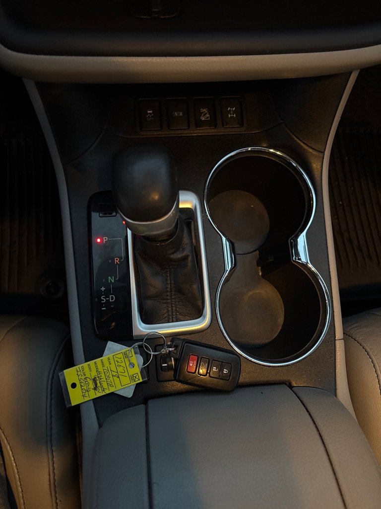 Used 2018 Toyota Highlander XLE image 36