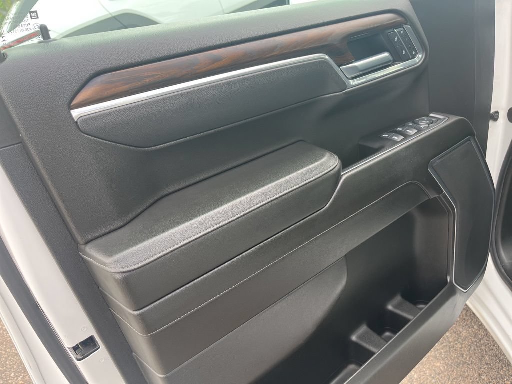Certified 2025 GMC Sierra 1500 SLT AWD/4WD image 11