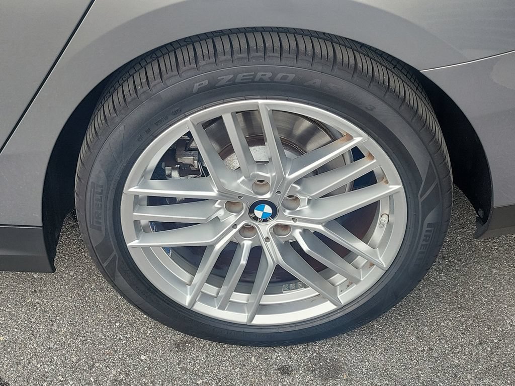 Used 2024 BMW 530i xDrive w/ Premium Package AWD/4WD image 11