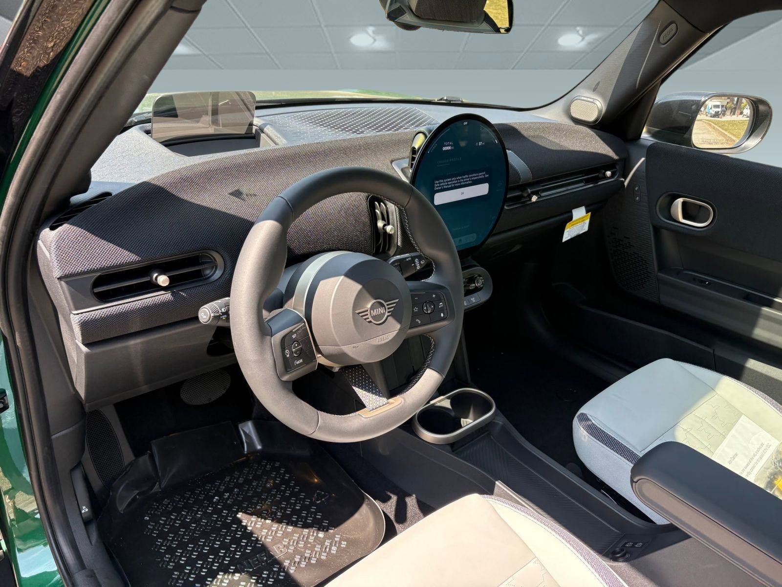 New 2026 MINI Cooper 4-Door Hardtop image 4