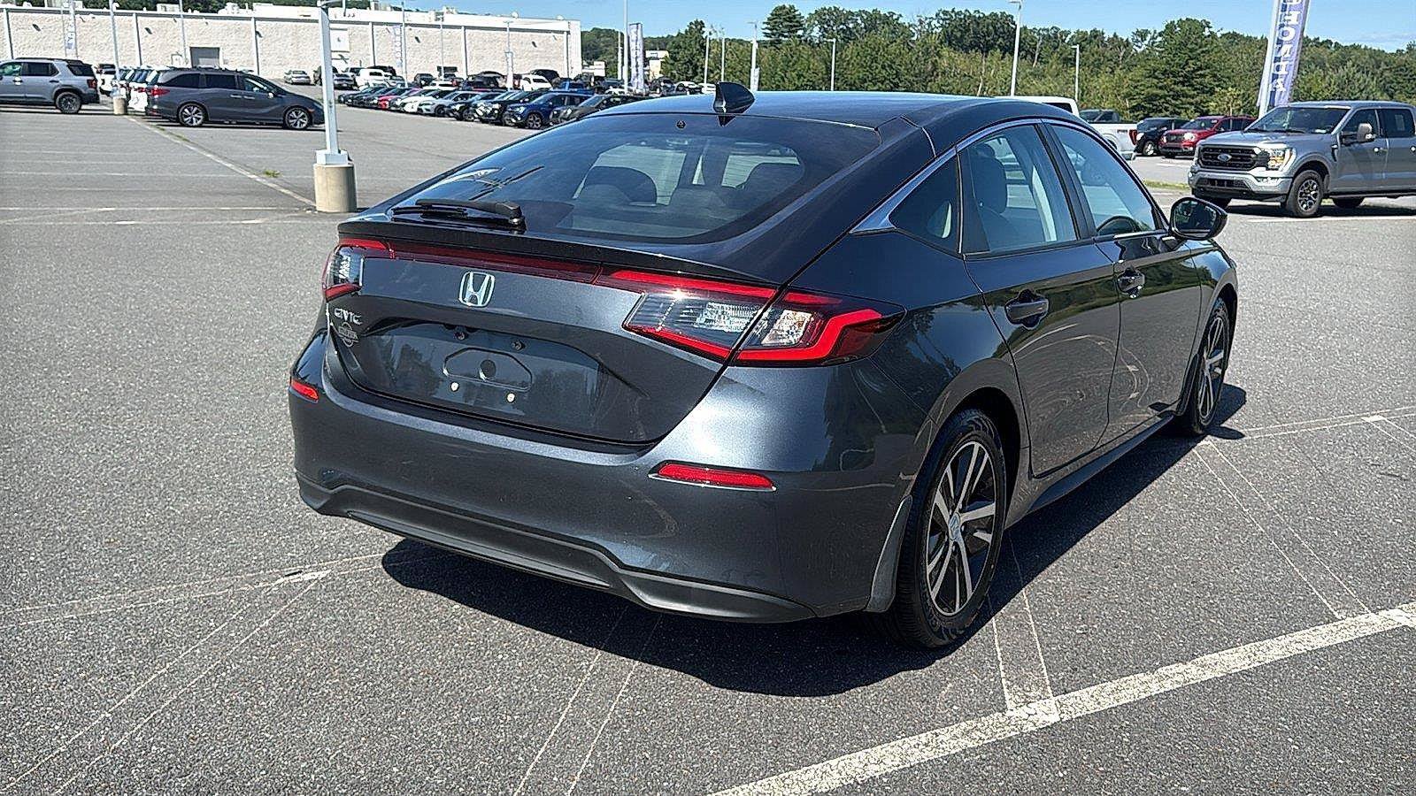 Used 2023 Honda Civic LX image 6
