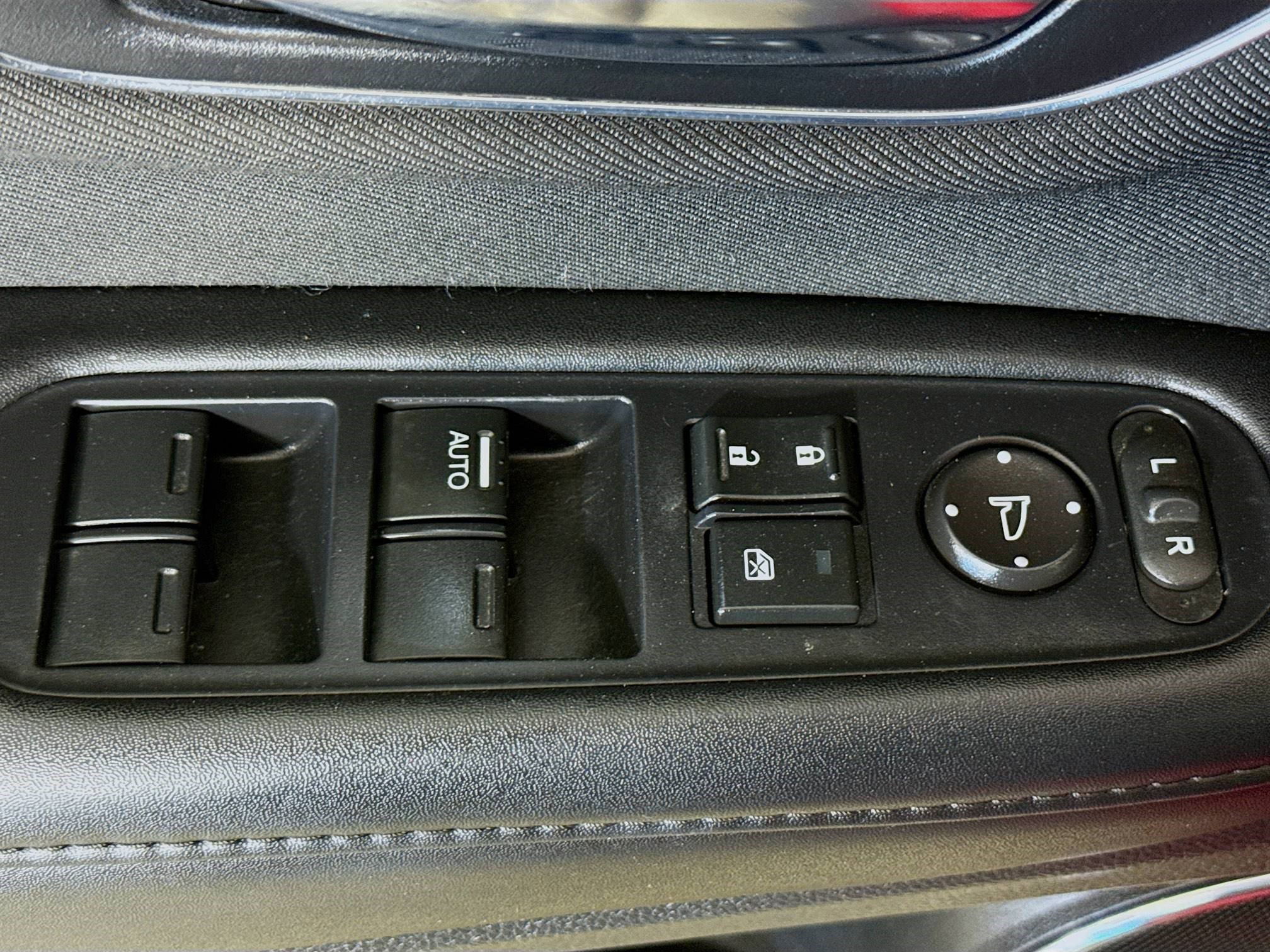 Used 2020 Honda HR-V EX image 24