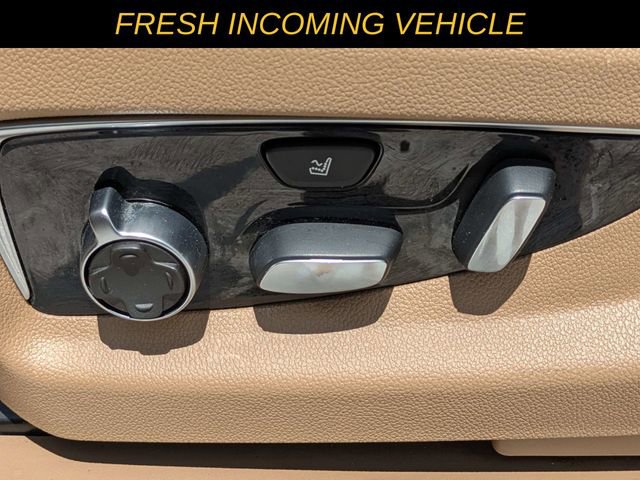 Used 2020 Cadillac Escalade Platinum RWD image 17