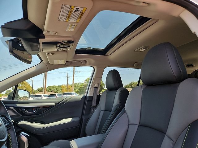Certified 2025 Subaru Outback Onyx Edition AWD/4WD image 14