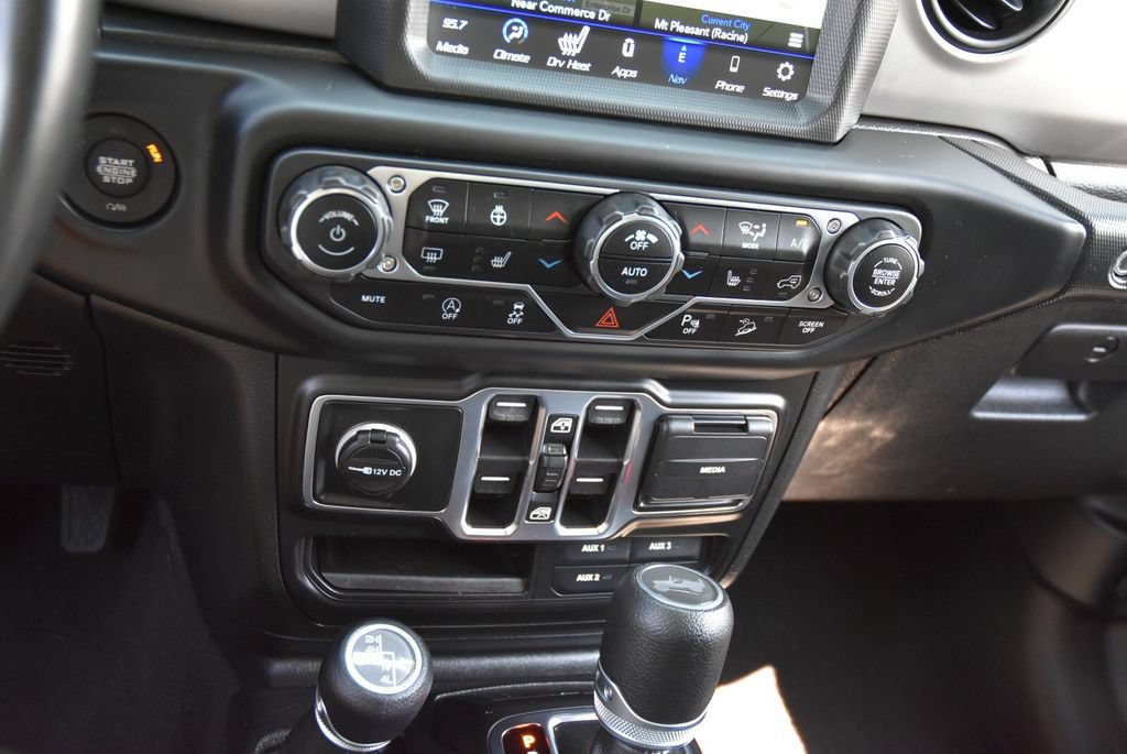 Used 2021 Jeep Wrangler Unlimited Sport AWD/4WD image 18