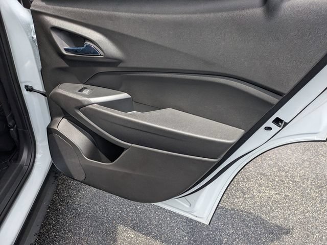 New 2026 Chevrolet Trax ACTIV w/ Sunroof Package FWD image 30