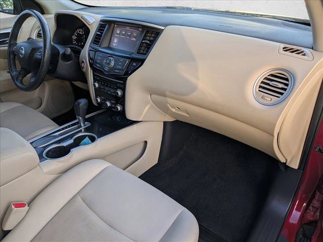 Used 2017 Nissan Pathfinder SV image 23