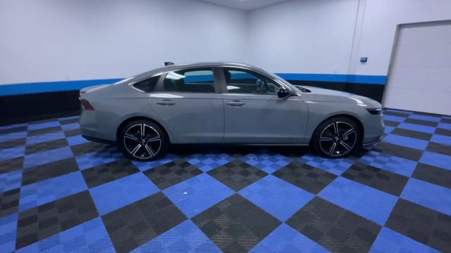 Certified 2024 Honda Accord Sport image 9