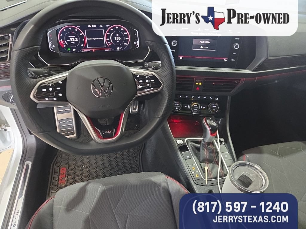 Used 2024 Volkswagen Jetta GLI 40th Anniversary Edition FWD image 8