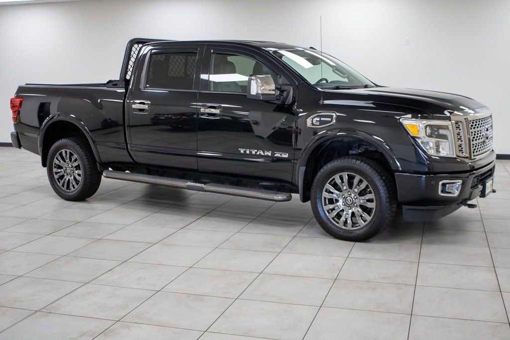 Used 2016 Nissan Titan Platinum Reserve image 5