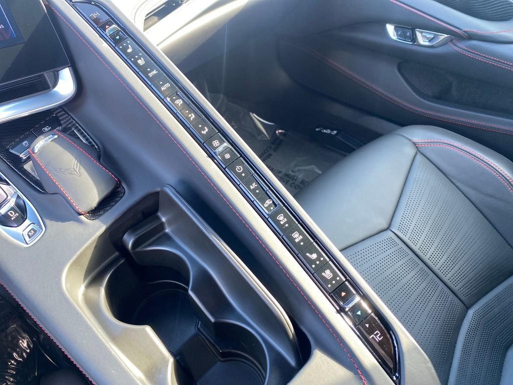 Used 2024 Chevrolet Corvette Stingray Premium Cpe w/ Z51 Performance Package RWD image 26