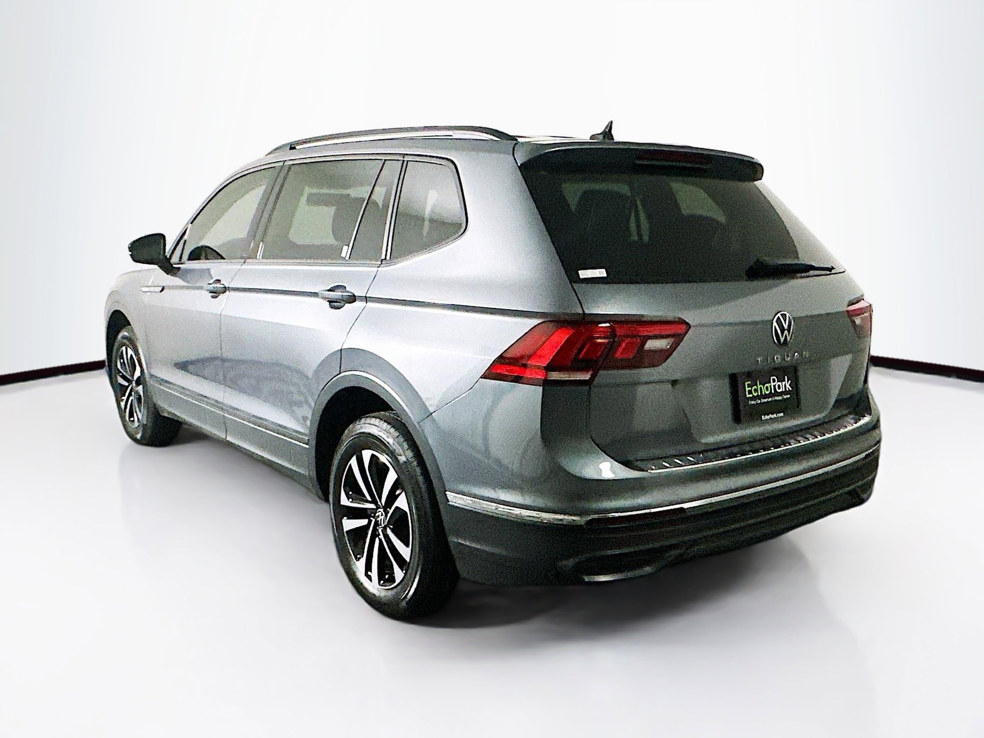Used 2022 Volkswagen Tiguan S image 5