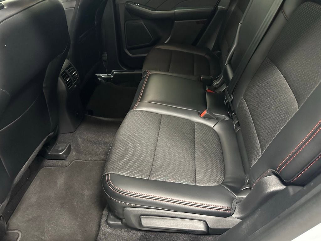 Used 2025 Ford Escape ST-Line AWD/4WD image 42