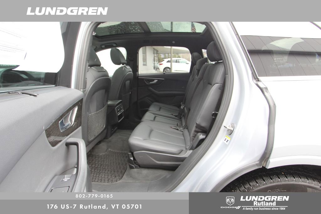 Used 2022 Audi Q7 3.0T Premium Plus AWD/4WD image 36