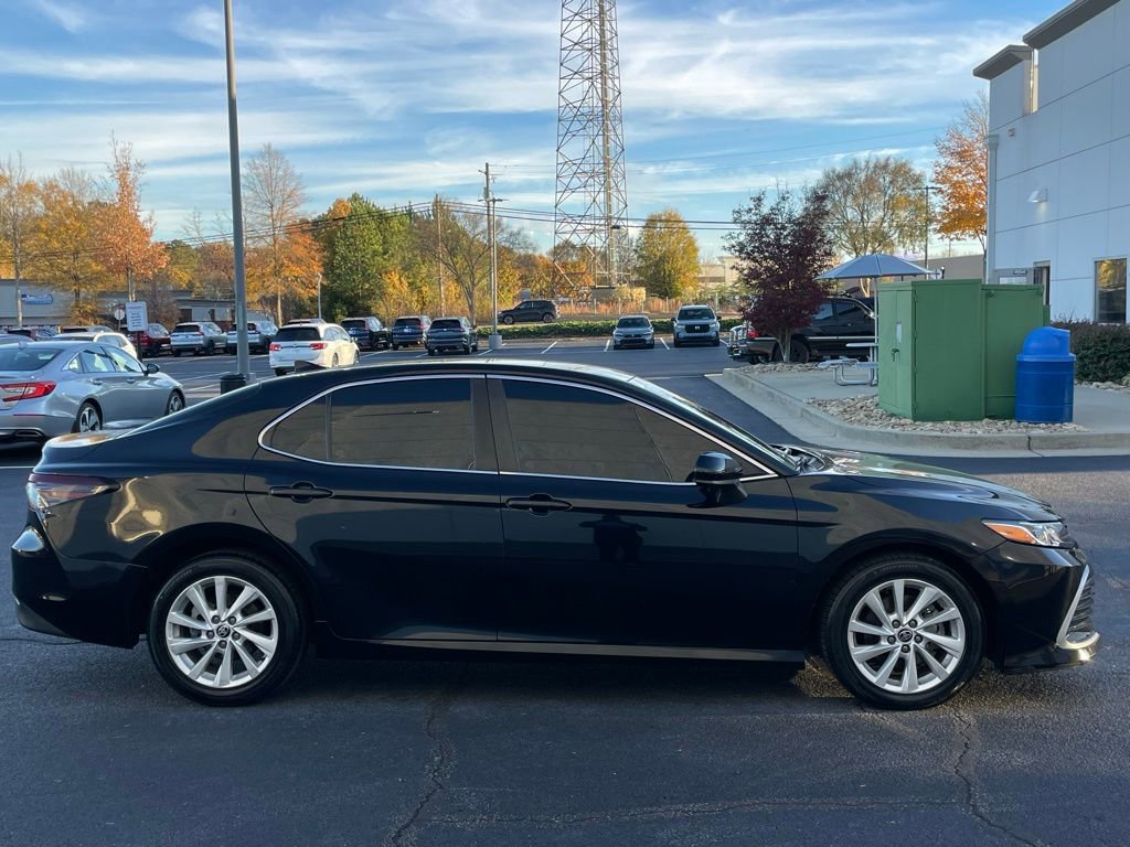 Used 2023 Toyota Camry LE image 7