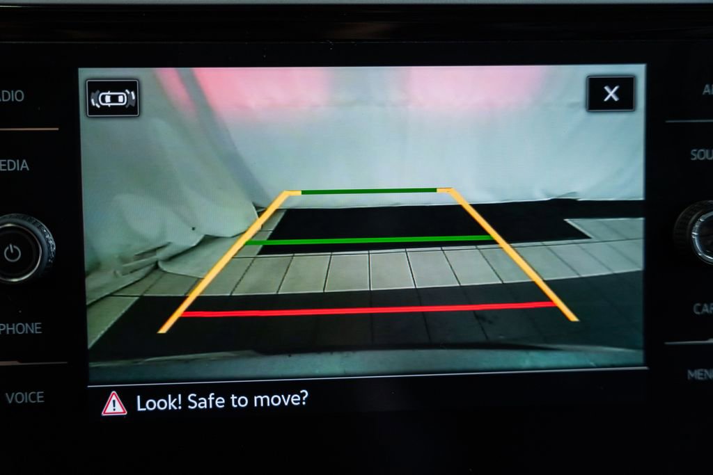 Used 2022 Volkswagen Atlas SE w/ Black Wheel Package image 42