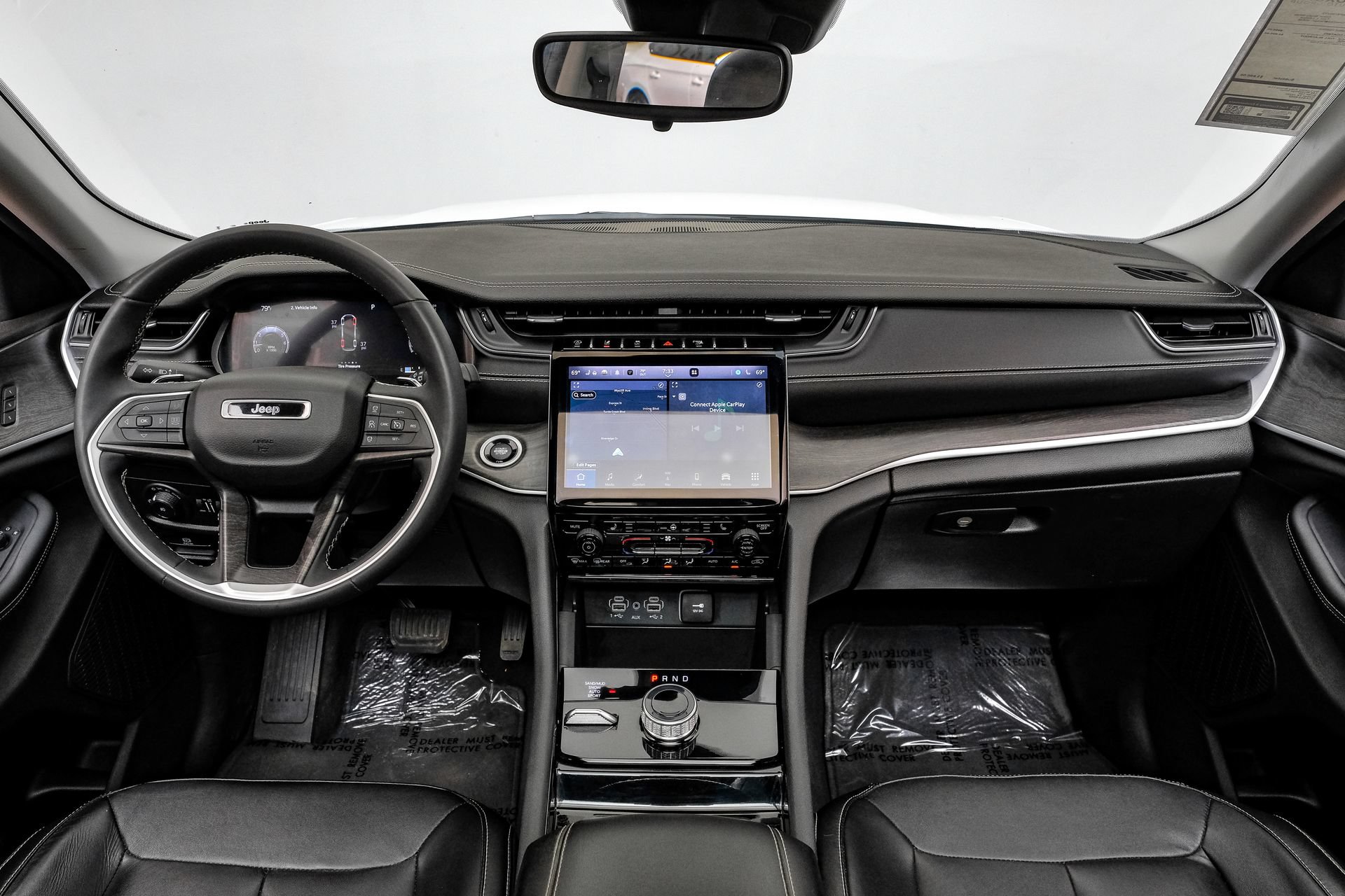 Used 2023 Jeep Grand Cherokee L Limited AWD/4WD image 19