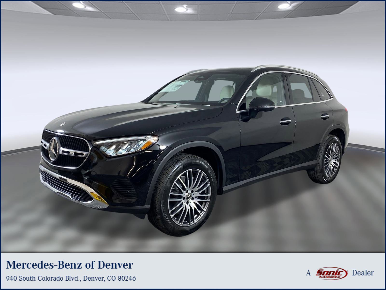 Used 2026 Mercedes-Benz GLC 300 4MATIC image 1