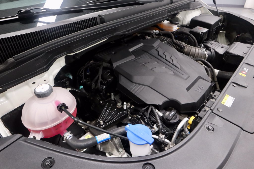 Used 2025 Kia Carnival SX Prestige FWD image 19