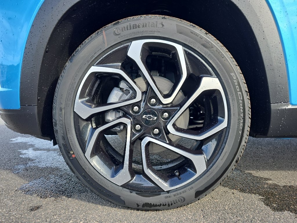 New 2026 Chevrolet Trax RS w/ Sunroof Package FWD image 26