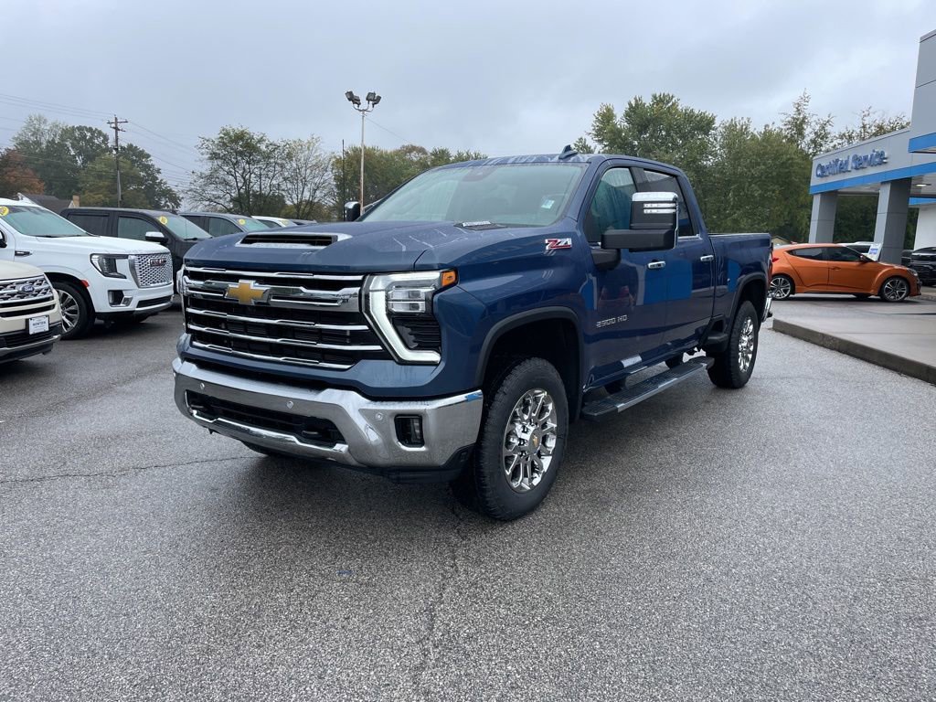 New 2026 Chevrolet Silverado 2500 LTZ w/ LTZ Premium Package image 3