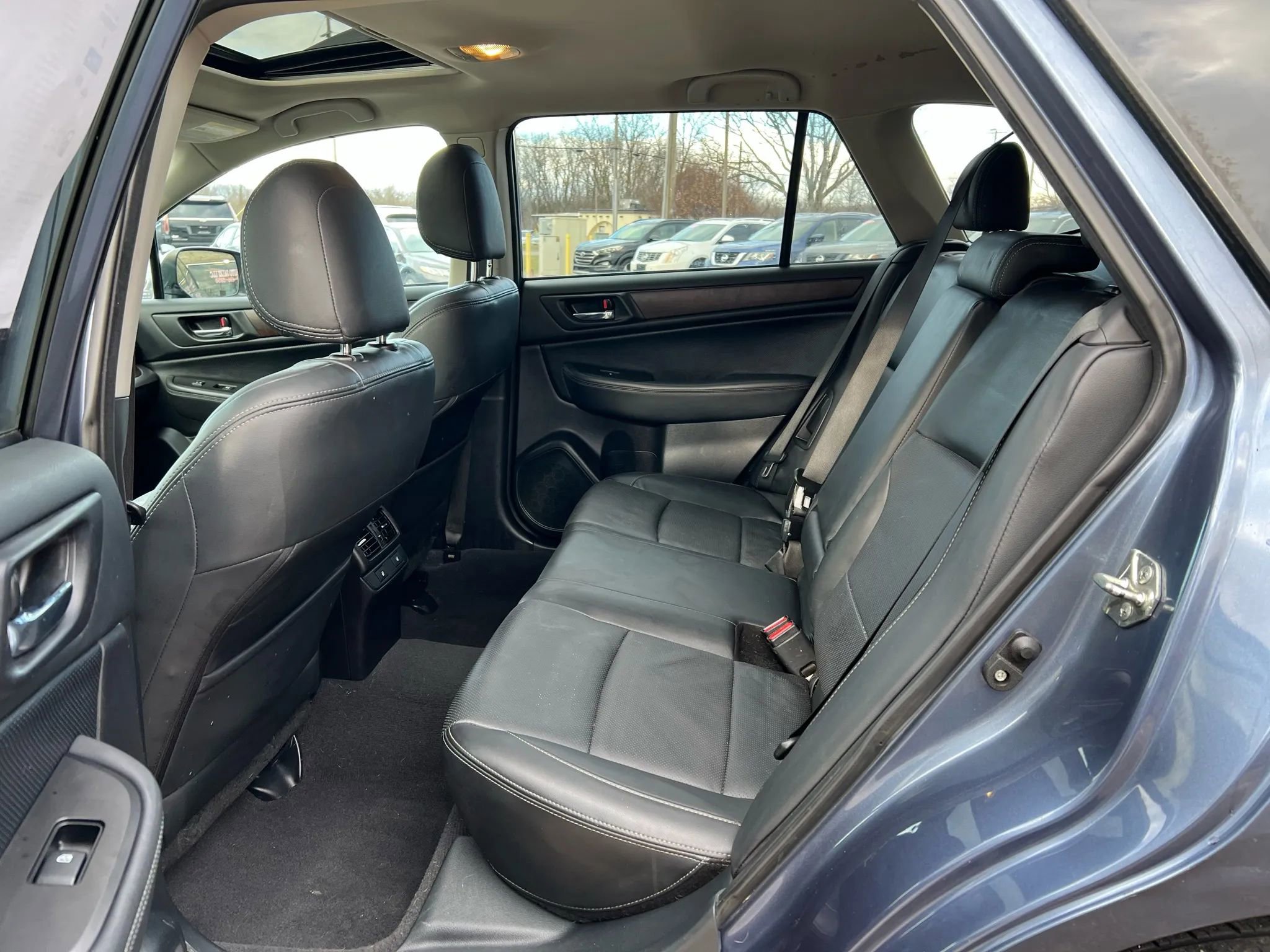 Used 2015 Subaru Outback 2.5i Limited image 24