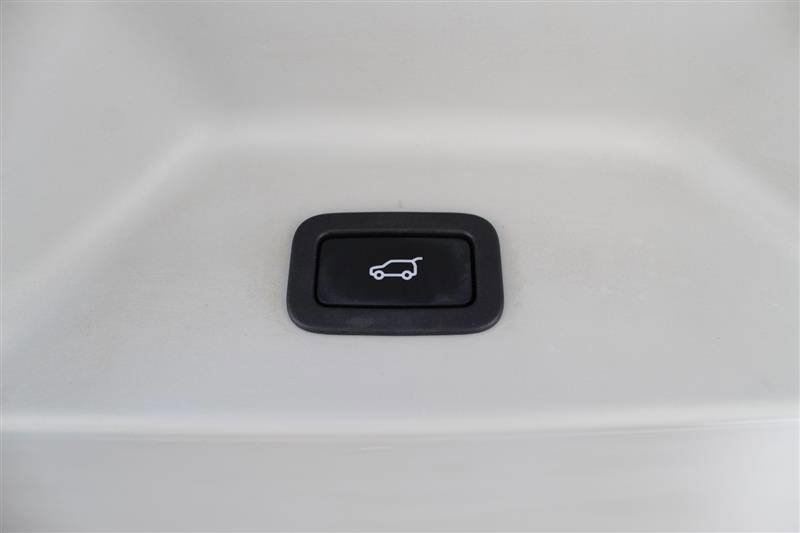 Used 2016 Land Rover Range Rover HSE AWD/4WD image 30