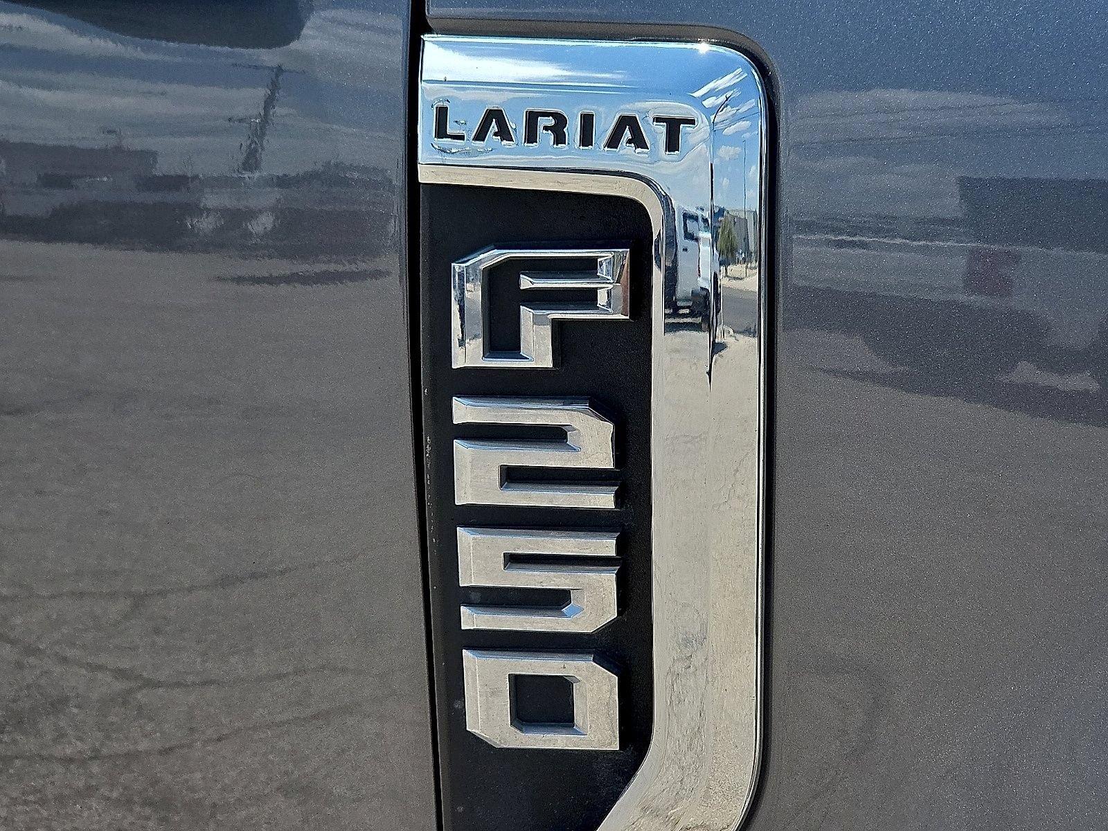 Used 2022 Ford F250 Lariat w/ Lariat Ultimate Package AWD/4WD image 9