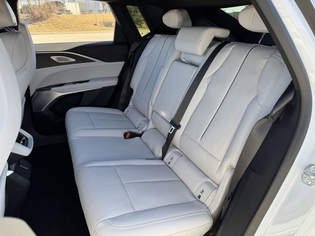 New 2026 Cadillac Lyriq Signature Luxury image 23