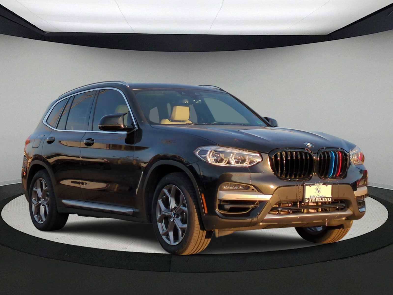 Used 2021 BMW X3 xDrive30e w/ Executive Package image 2