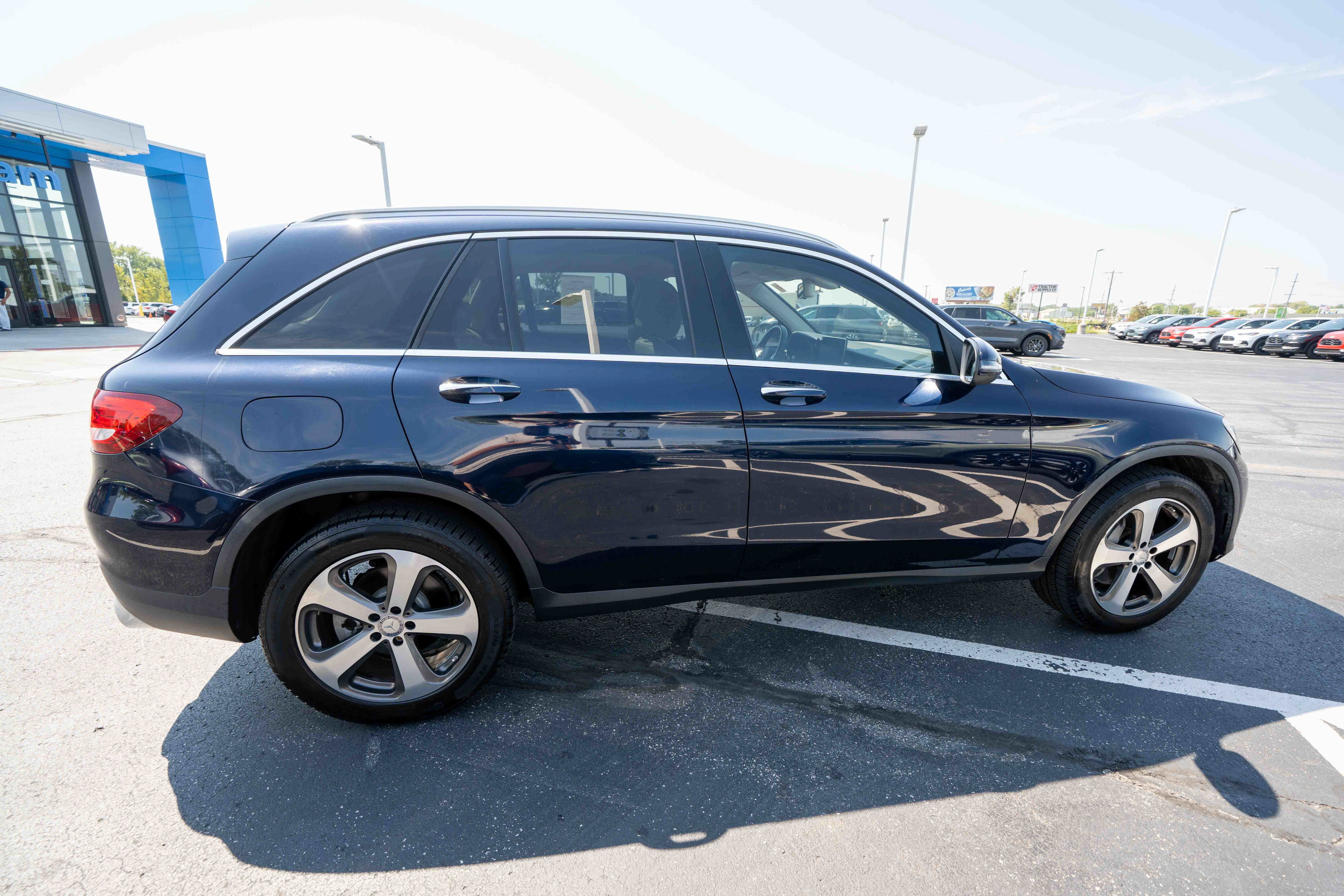 Used 2016 Mercedes-Benz GLC 300 image 6