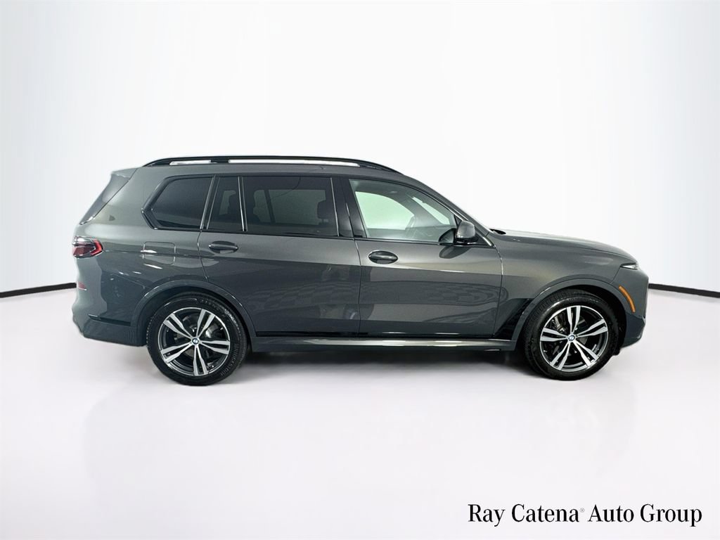 Used 2026 BMW X7 xDrive40i w/ M Sport Package AWD/4WD image 8