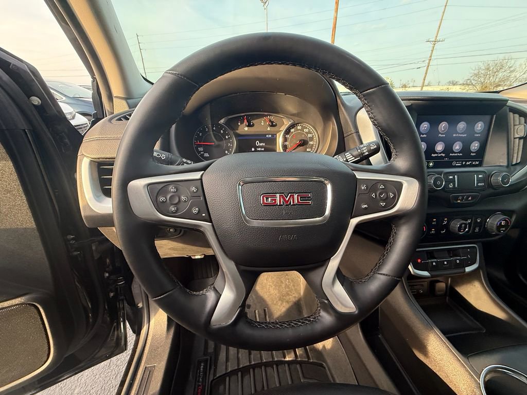 Used 2024 GMC Terrain SLT image 16