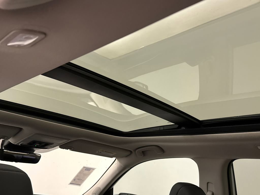New 2026 Honda Pilot Touring image 12