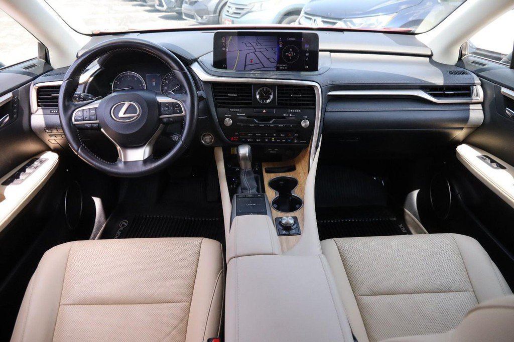 Used 2022 Lexus RX 350L Premium w/ Premium Package AWD/4WD image 25