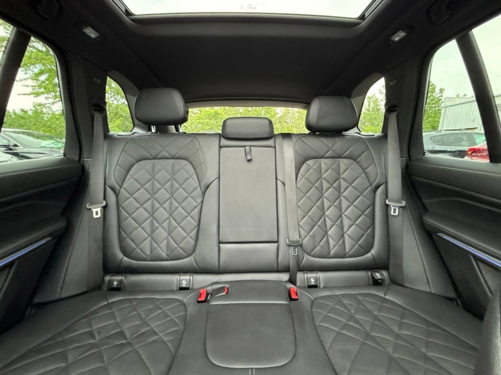 Used 2024 BMW X5 xDrive40i AWD/4WD image 32