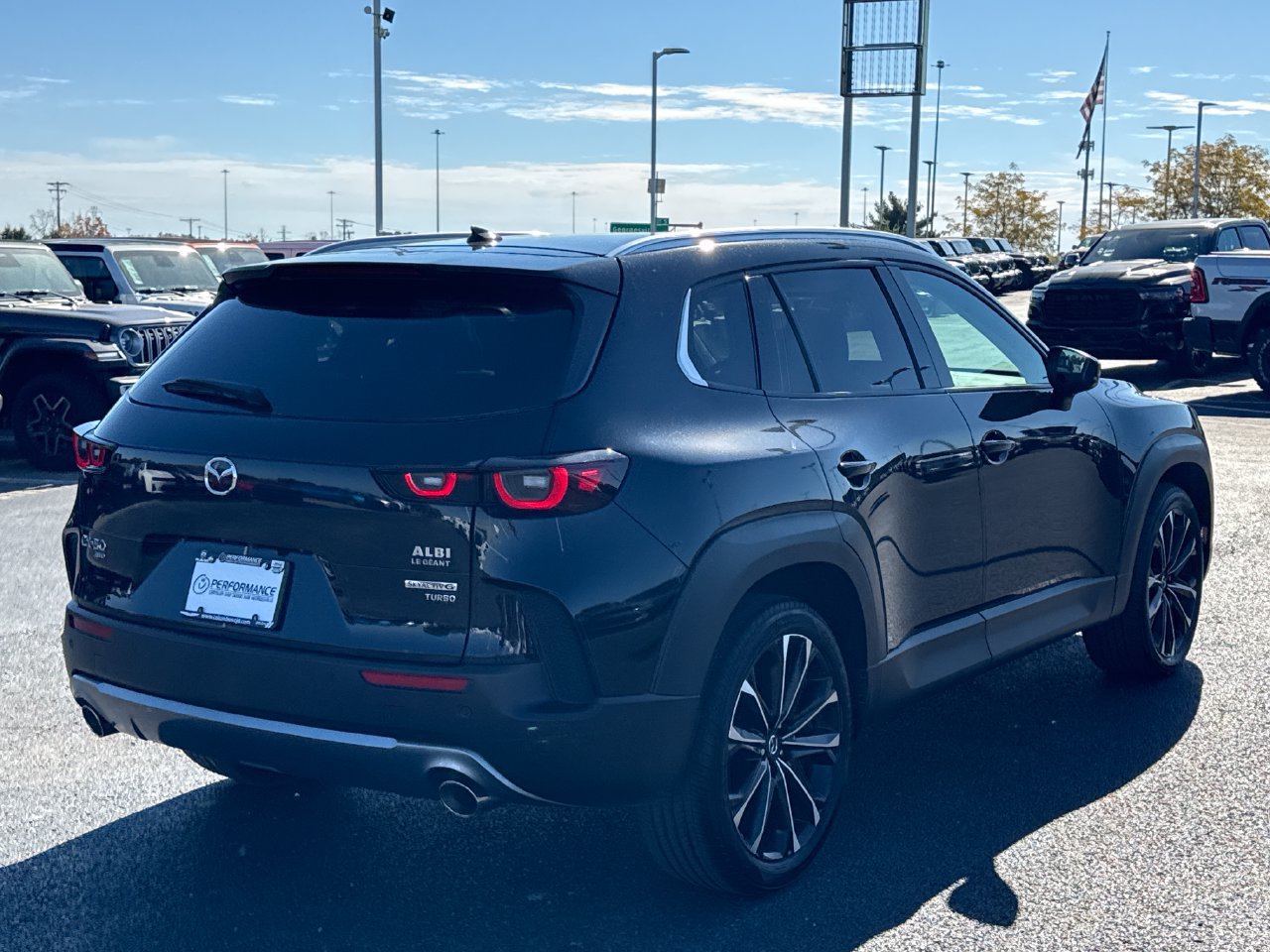 Used 2024 MAZDA CX-50 AWD 2.5 Turbo w/ Premium Pkg image 3