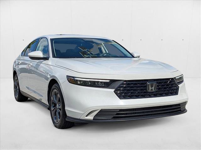 Used 2023 Honda Accord EX image 3