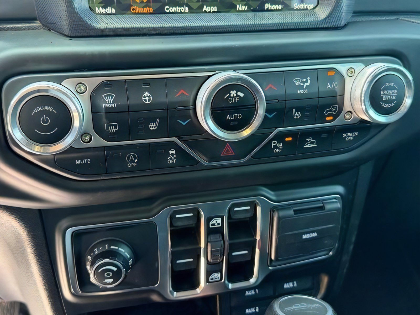 Used 2021 Jeep Gladiator Sport AWD/4WD image 25