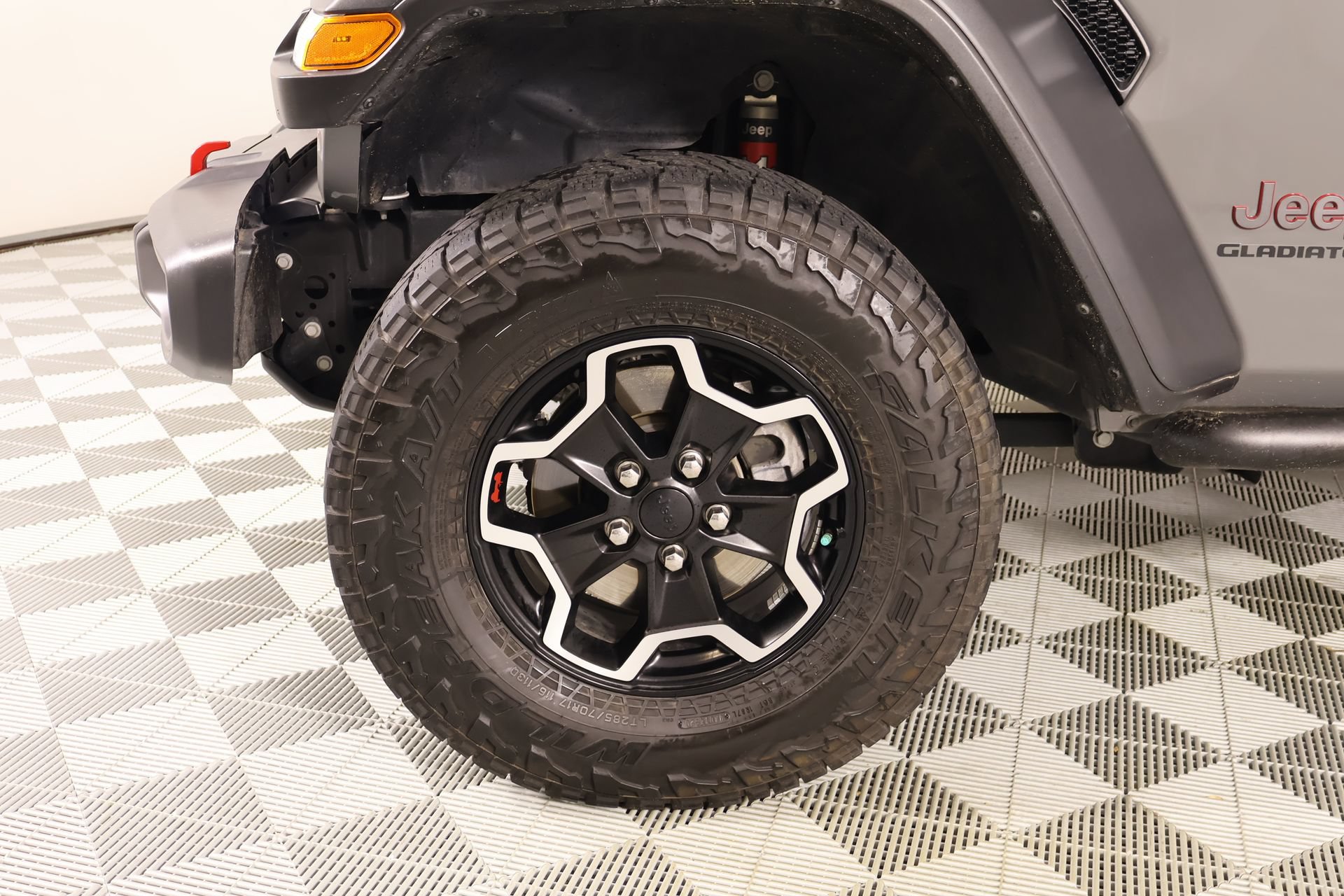 Used 2021 Jeep Gladiator Rubicon AWD/4WD image 17