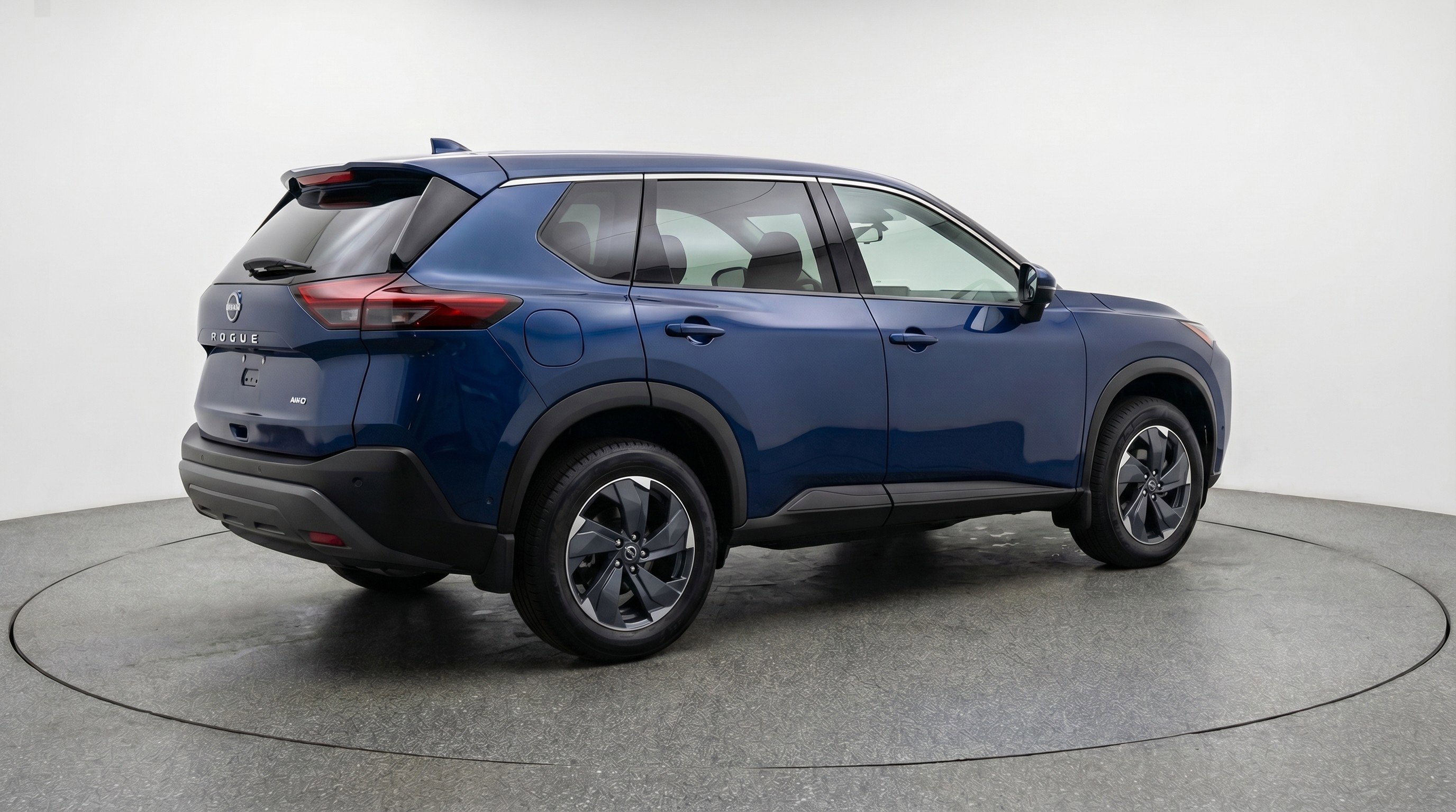 Used 2025 Nissan Rogue SV AWD/4WD image 9