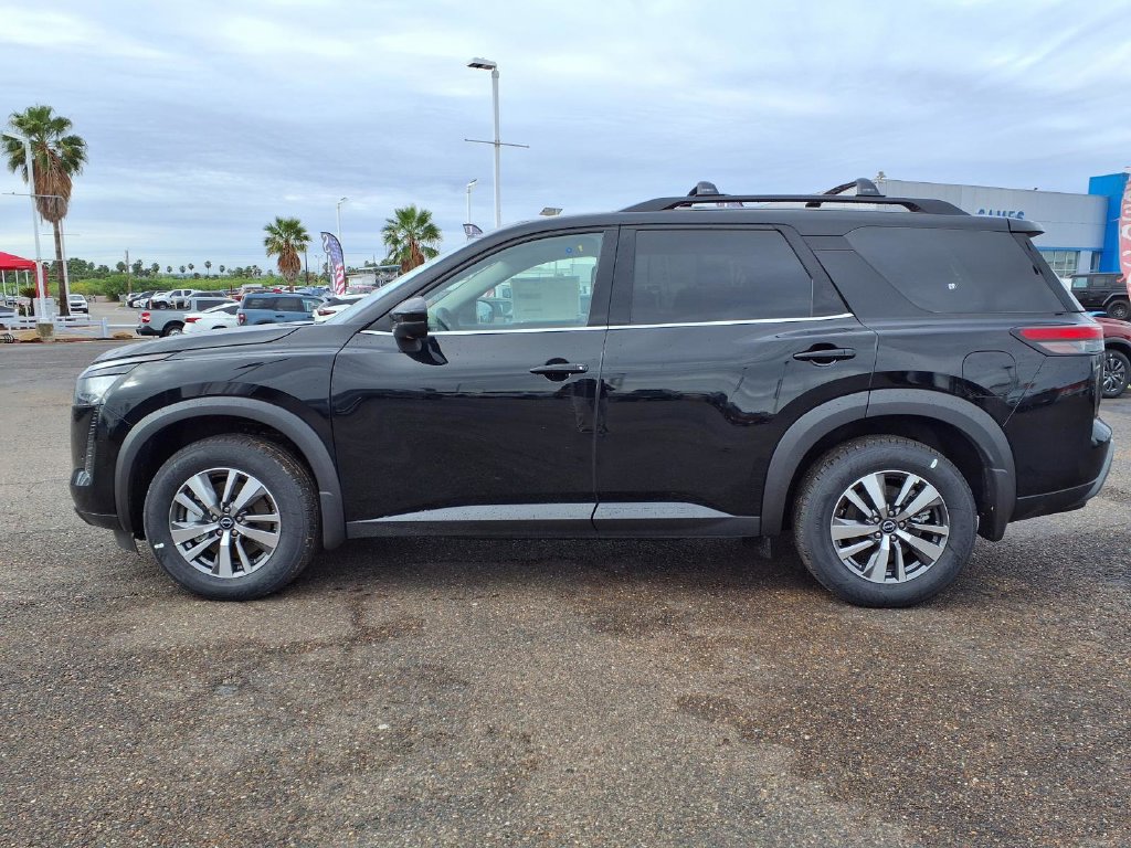 New 2026 Nissan Pathfinder SL FWD image 4