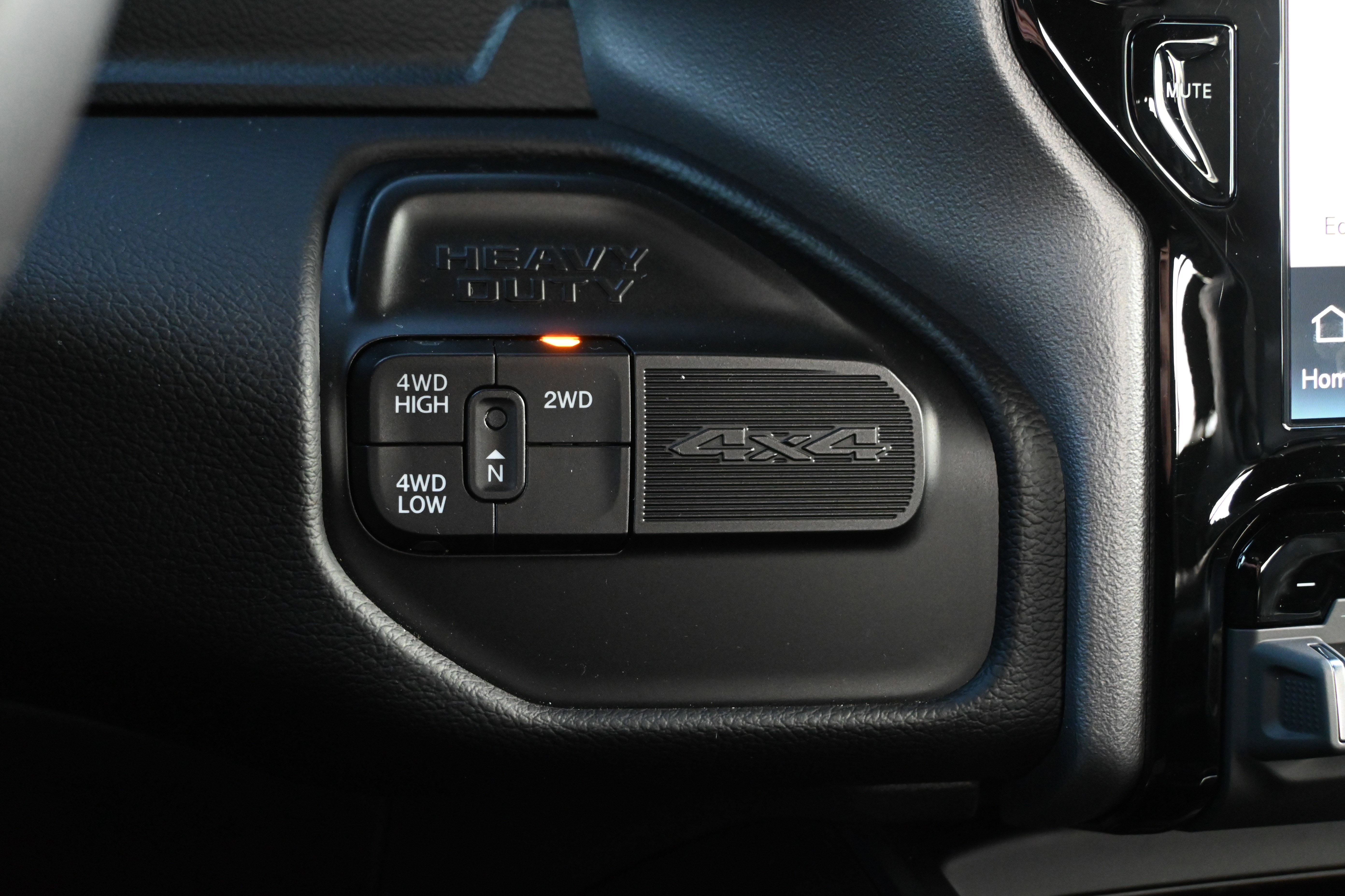 Used 2024 RAM 2500 Laramie w/ Sport Appearance Package image 21